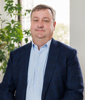 Dr. Mathew Sapp, a Board Certified Ophthalmologist at Retina Specialists of Alabama