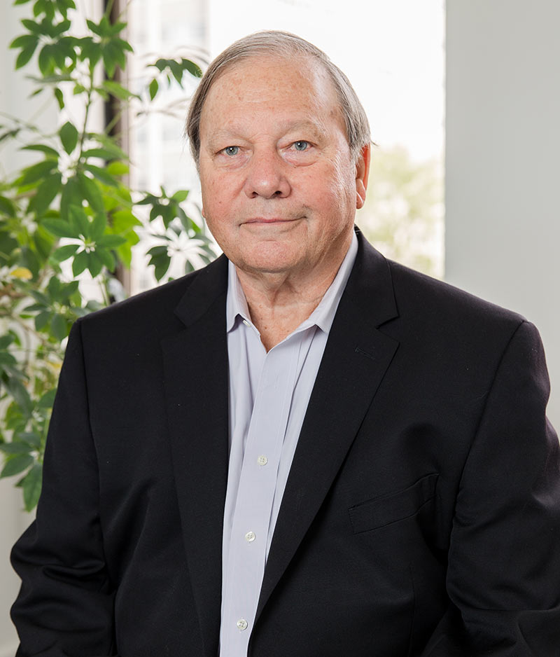 Dr. Robert Morris, a Board Certified Ophthalmologist at Retina Specialists of Alabama